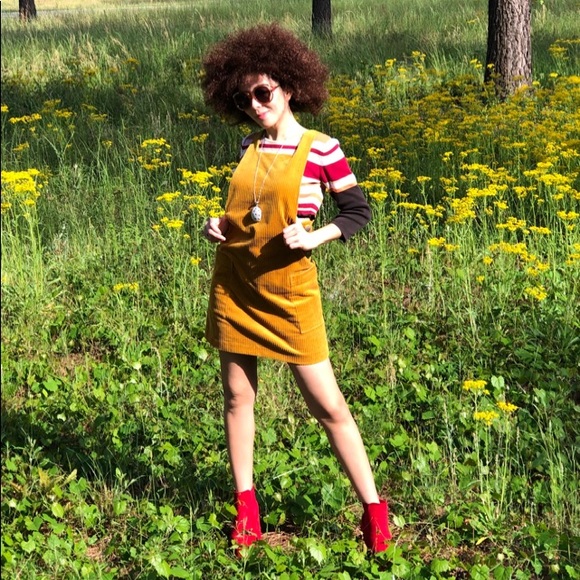 MUSTARD CORDUROY DRESS - Picture 2 of 4